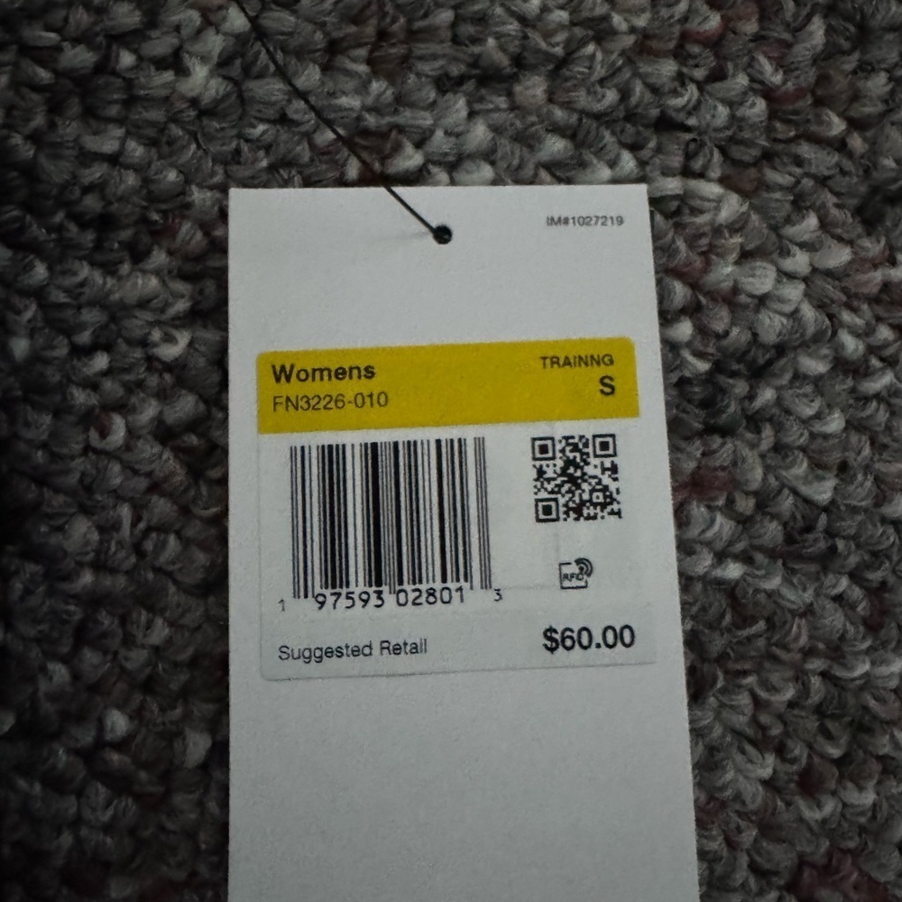 Nike Womens NWT Classic Black Leggings - Picture 4 of 5